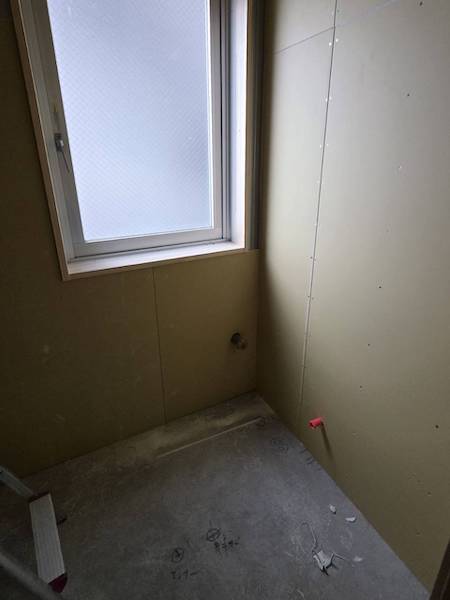 工事の進捗 👷 <br>キッズスペース・患者様のお手洗い・ネブライザースペースの様子